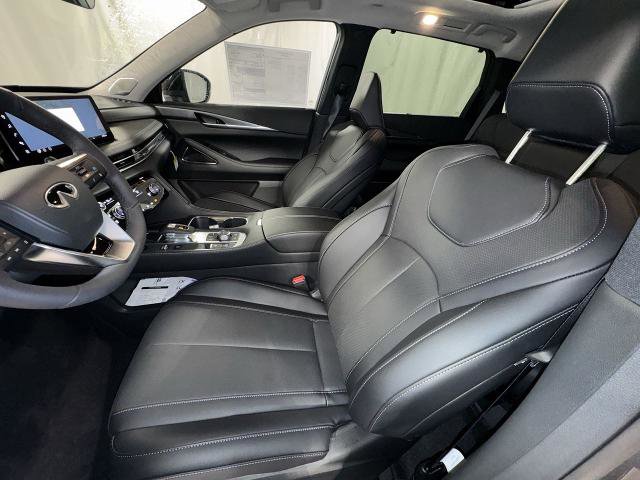 Certified 2026 INFINITI QX60 Luxe w/ Cargo Package AWD/4WD image 3