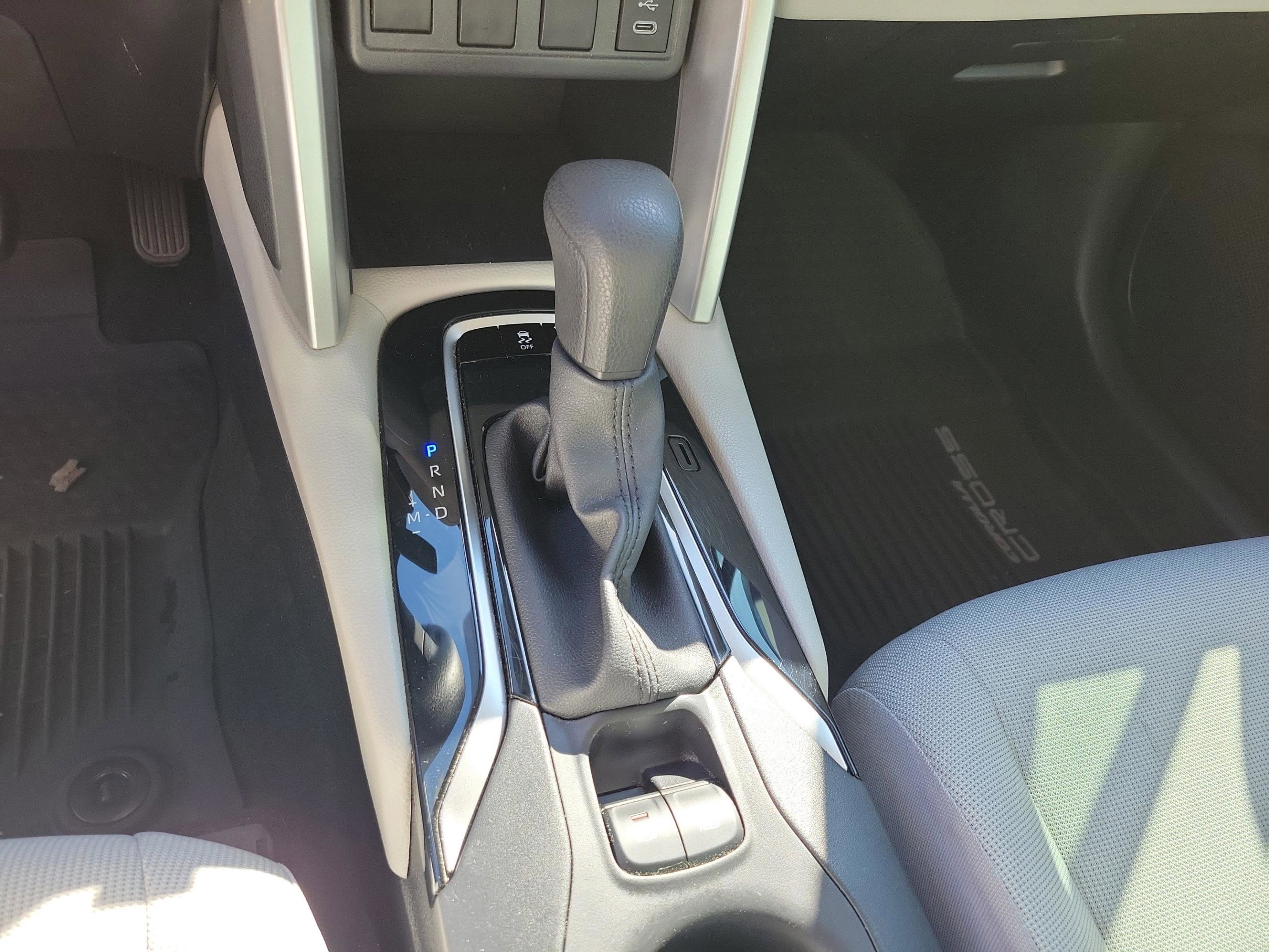 Certified 2024 Toyota Corolla Cross L FWD image 19