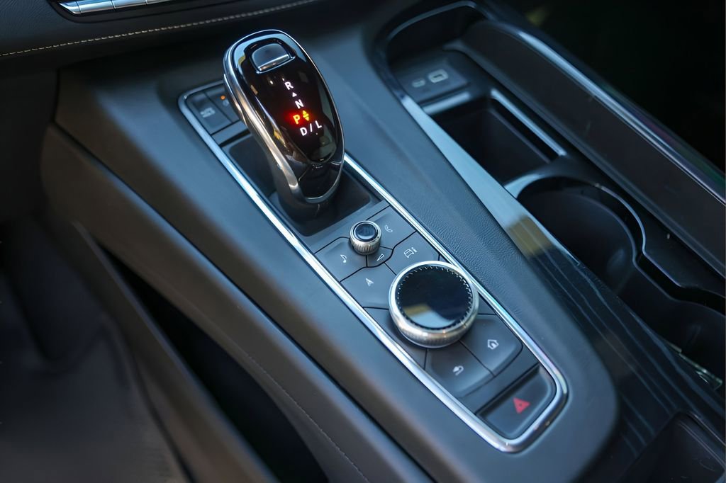 Certified 2023 Cadillac Escalade Sport w/ LPO, ONYX Package image 21