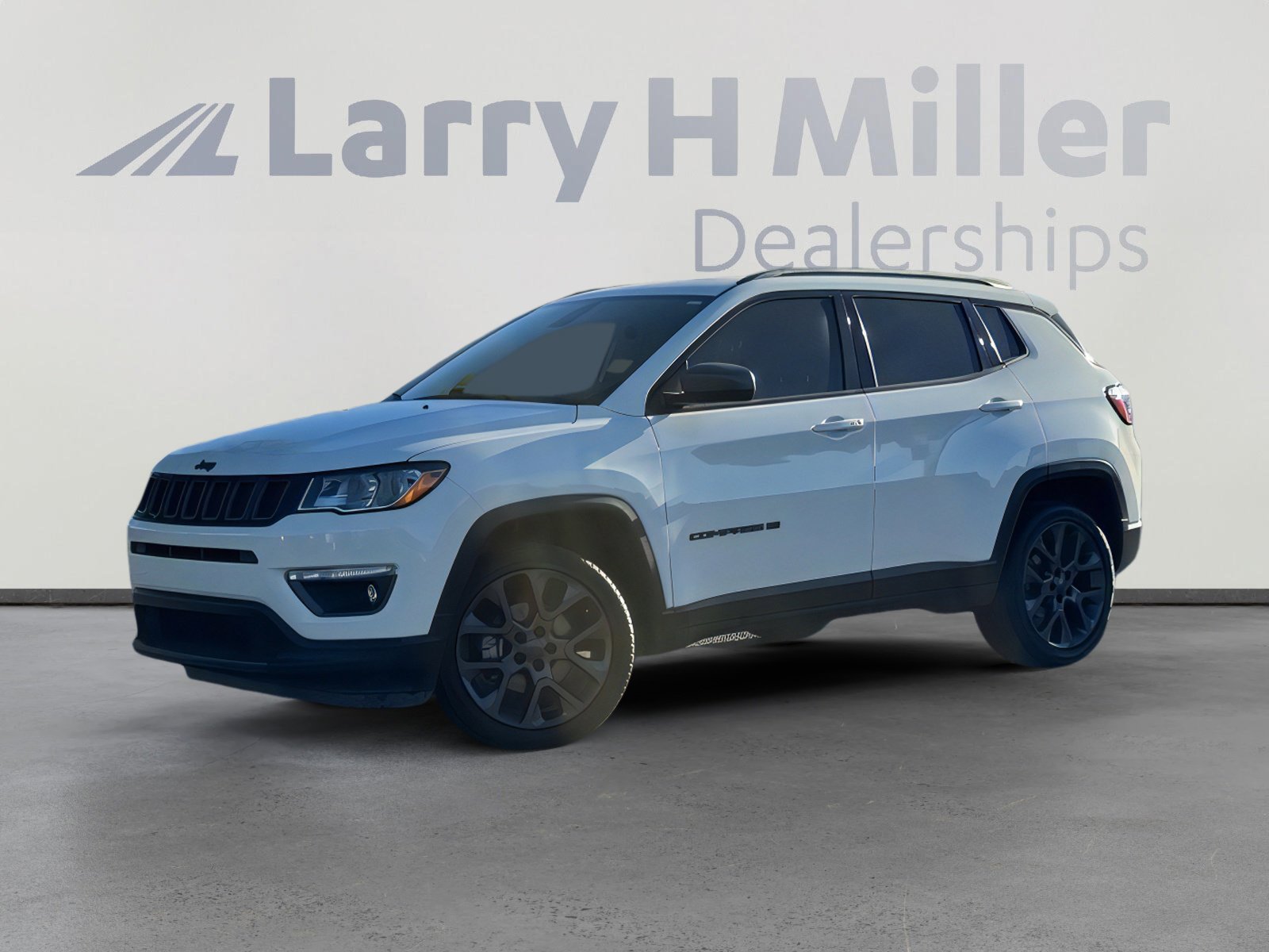Used 2021 Jeep Compass Latitude w/ Sun and Sound Group image 1