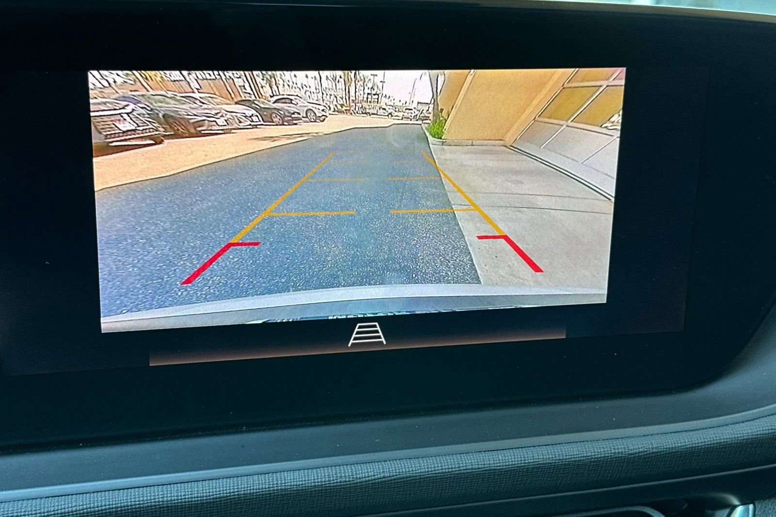 Certified 2025 Buick Envista Preferred image 19