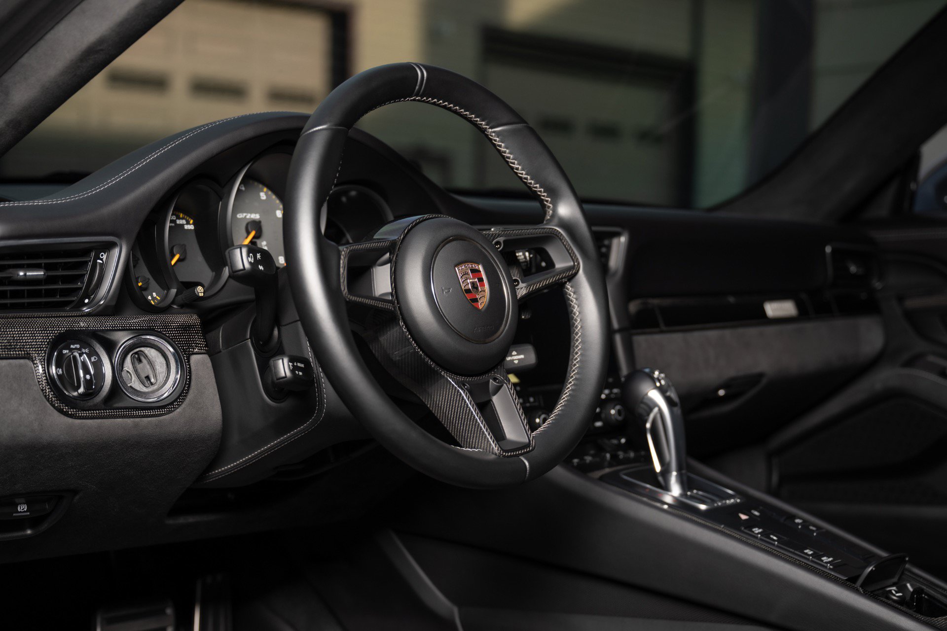 Used 2018 Porsche 911 GT2 RS RWD image 30