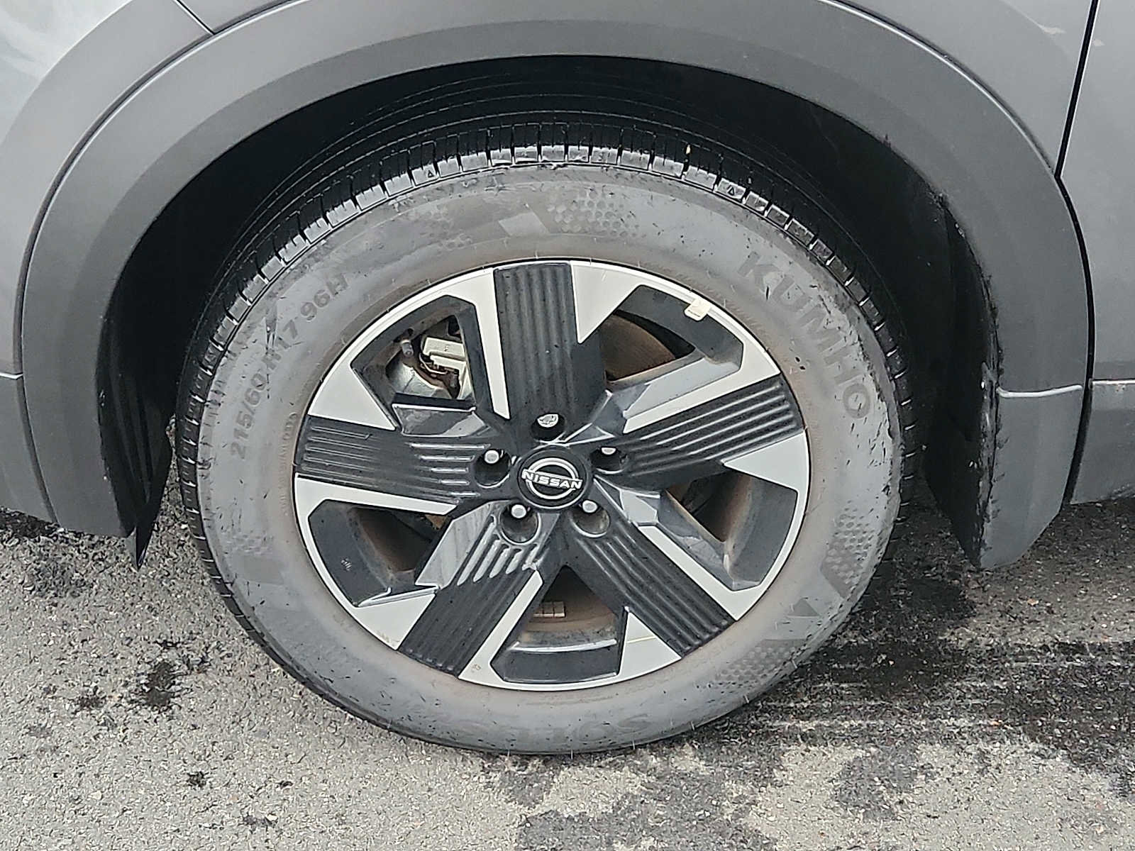 Certified 2025 Nissan Kicks SV w/ Illumination Package AWD/4WD image 8