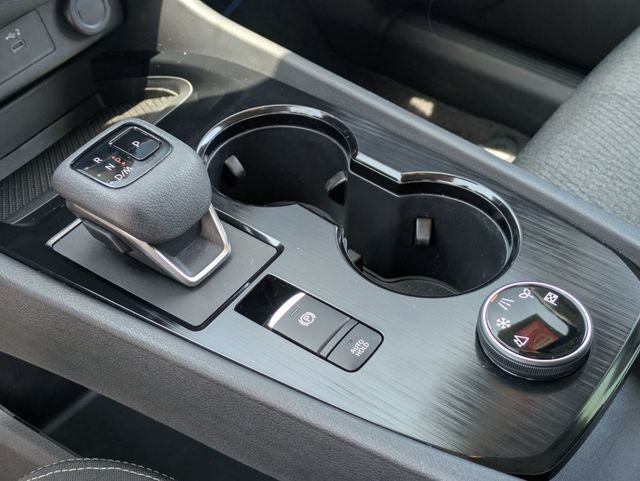 Used 2024 Nissan Rogue SV AWD/4WD image 20