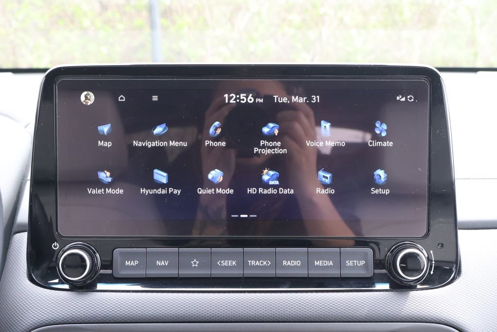 Used 2023 Hyundai Kona Limited w/ Cargo Package FWD image 16