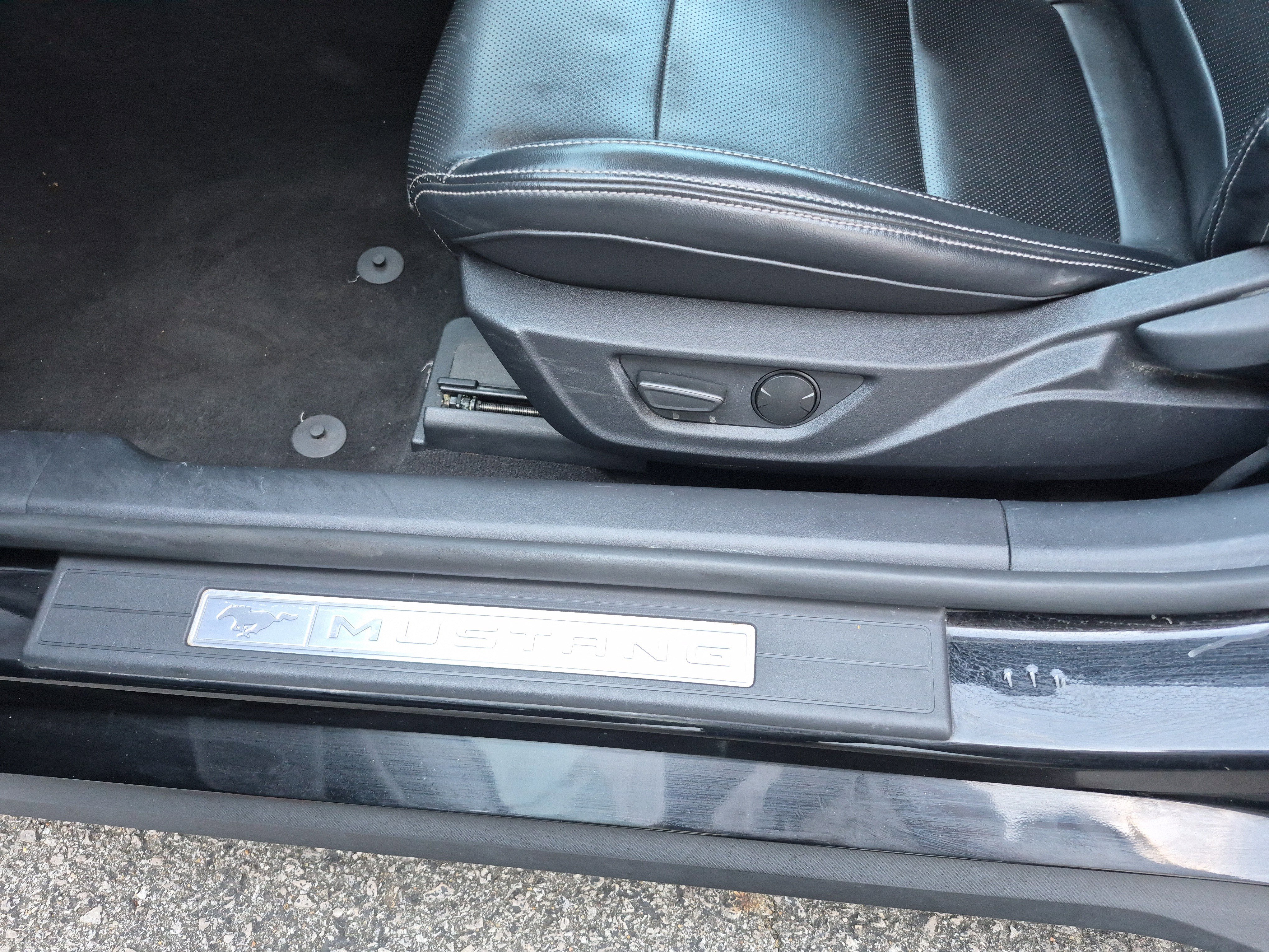 Used 2024 Ford Mustang Premium image 12