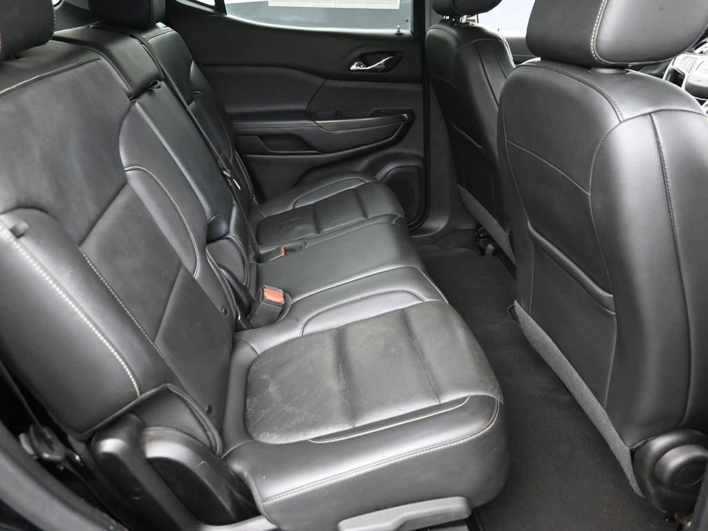 Used 2023 GMC Acadia SLT image 8