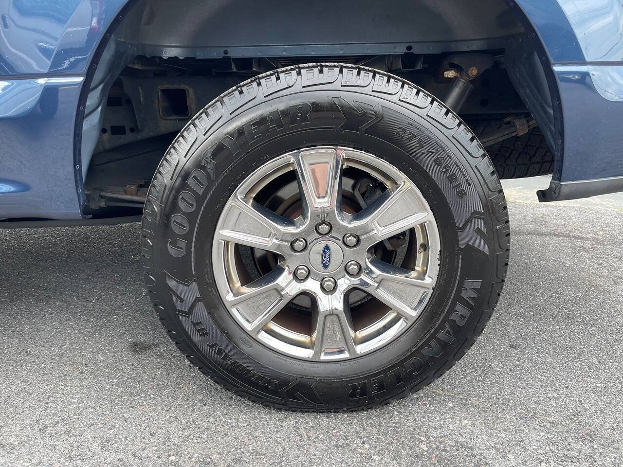 Used 2017 Ford F150 XLT w/ Equipment Group 302A Luxury AWD/4WD image 14