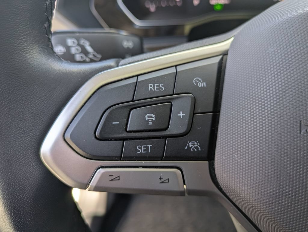 Used 2023 Volkswagen Jetta SE FWD image 17