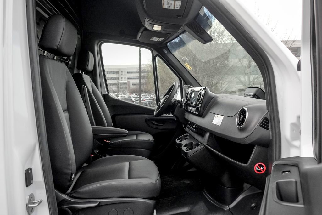Used 2026 Mercedes-Benz Sprinter 2500 image 18