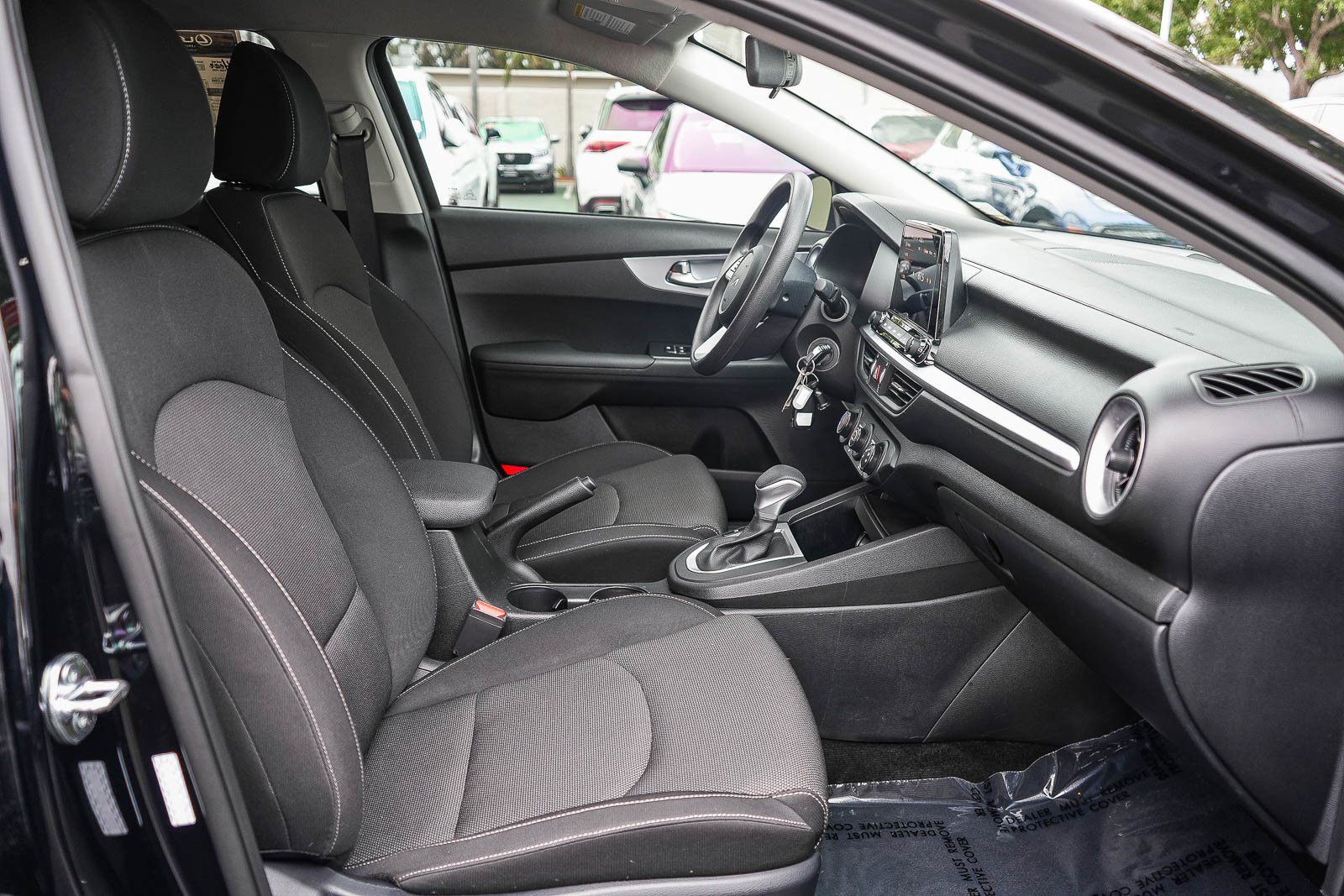 Used 2024 Kia Forte LXS w/ LXS Technology Package FWD image 14