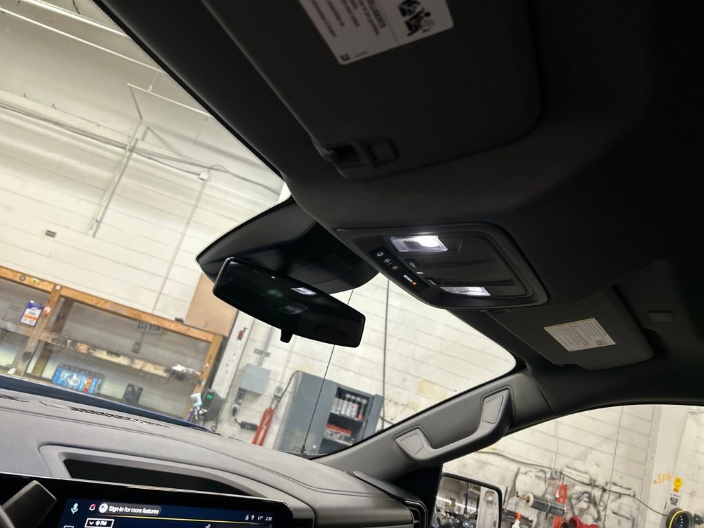 Used 2025 Chevrolet Silverado 1500 LT image 19