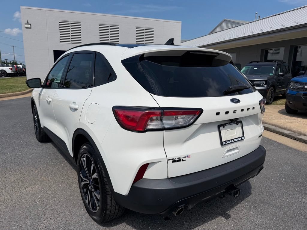 Certified 2022 Ford Escape SEL w/ SEL Stealth AWD Package image 3