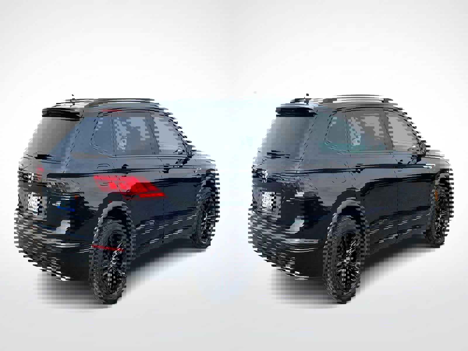 Used 2019 Volkswagen Tiguan SEL Premium R-Line image 8