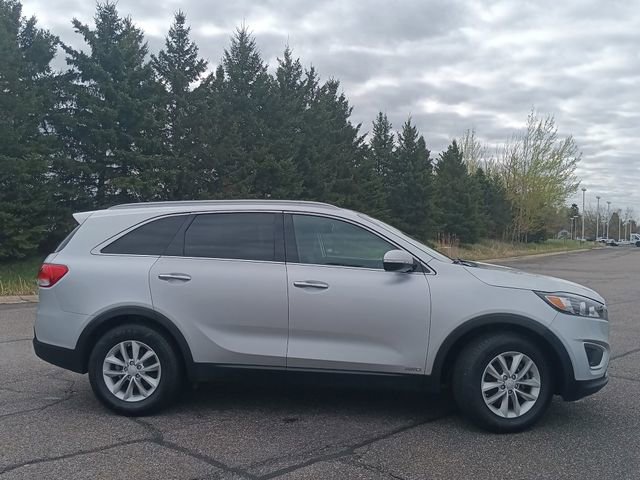 Used 2017 Kia Sorento AWD image 19