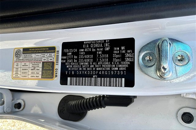 Used 2024 Kia Sportage EX image 16