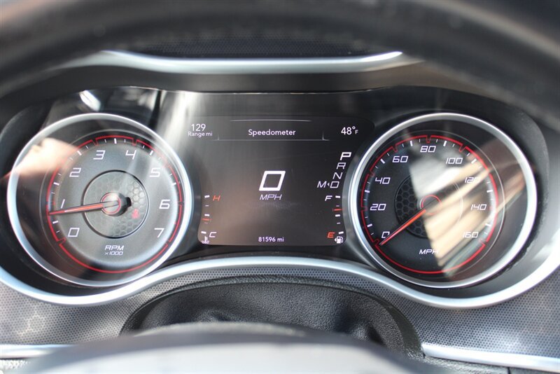 Used 2016 Dodge Charger R/T RWD image 26