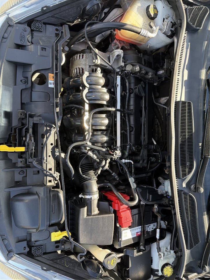 Used 2015 Ford Fiesta SE FWD image 11