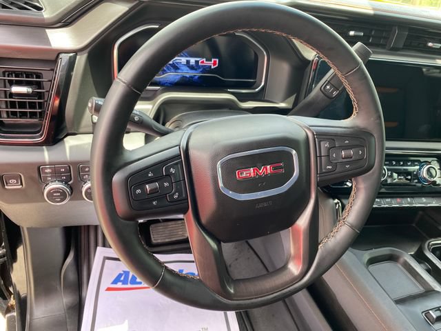 Used 2025 GMC Sierra 2500 AT4 w/ AT4 Premium Plus Package AWD/4WD image 11