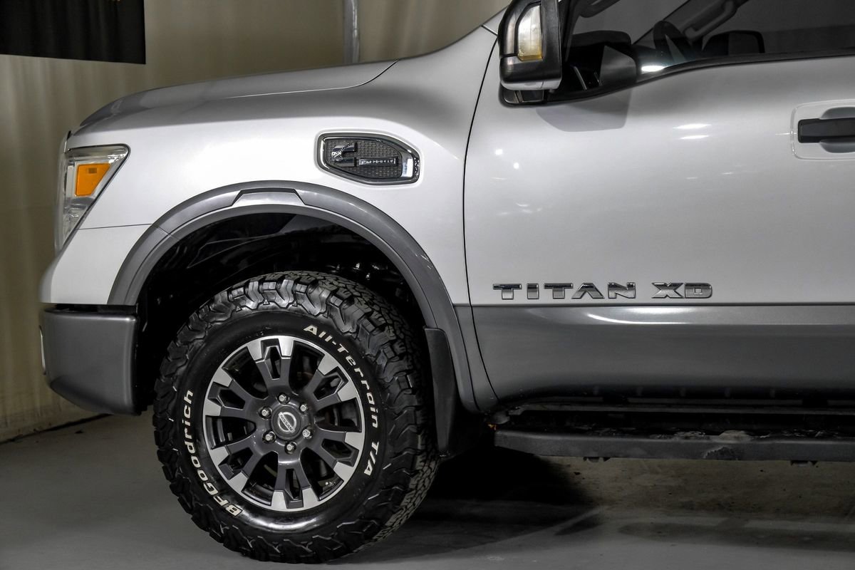 Used 2019 Nissan Titan PRO-4X image 12