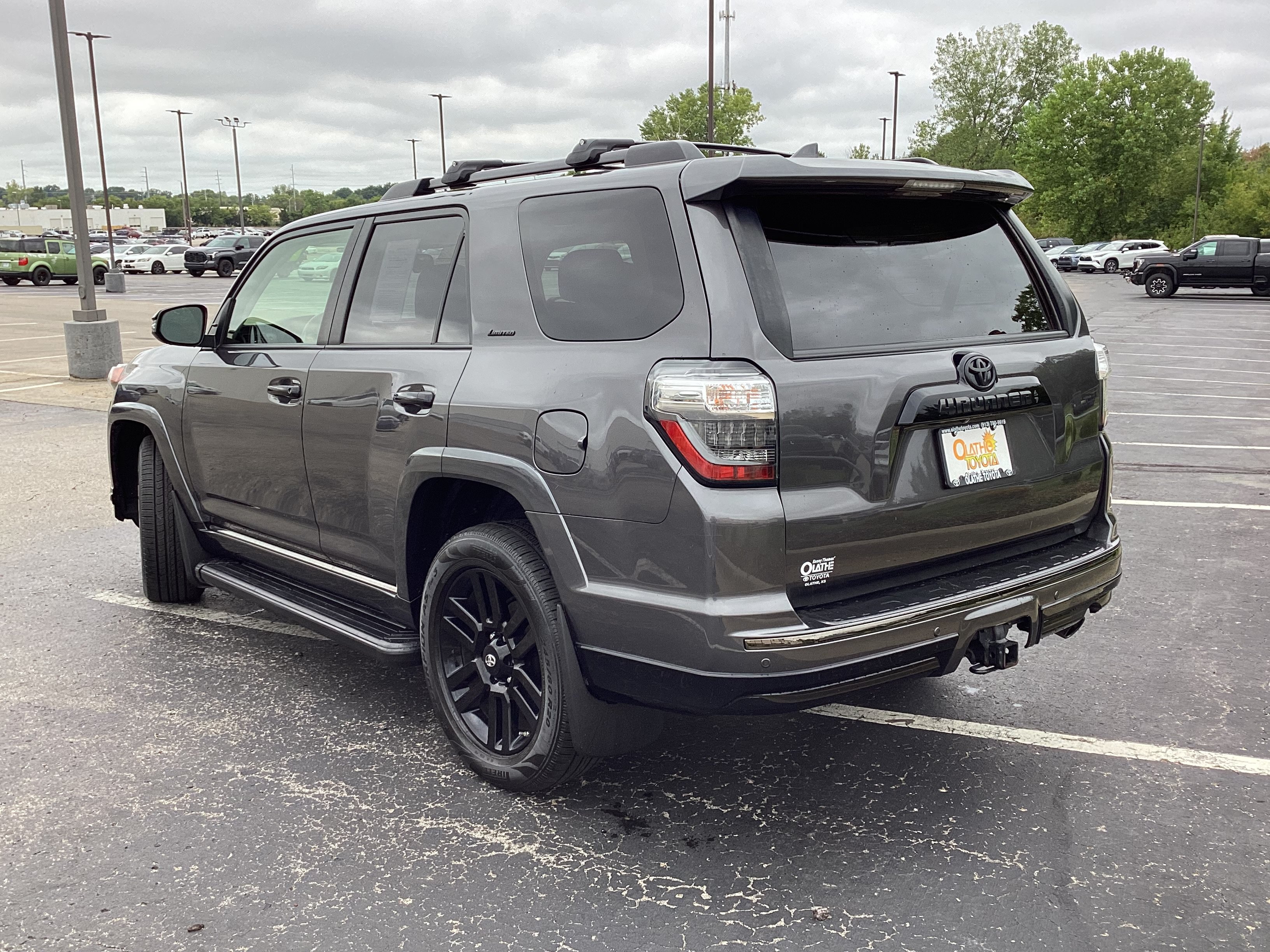 Certified 2019 Toyota 4Runner Limited AWD/4WD image 3