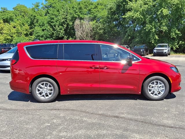 New 2026 Chrysler Voyager LX FWD image 8