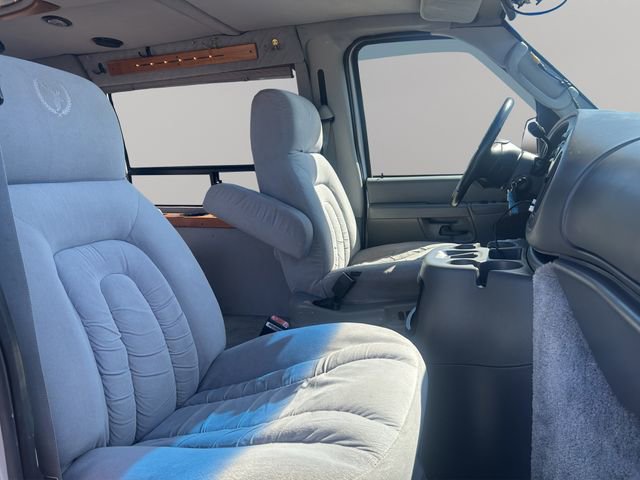 Used 2003 Ford E-150 and Econoline 150 RWD image 40