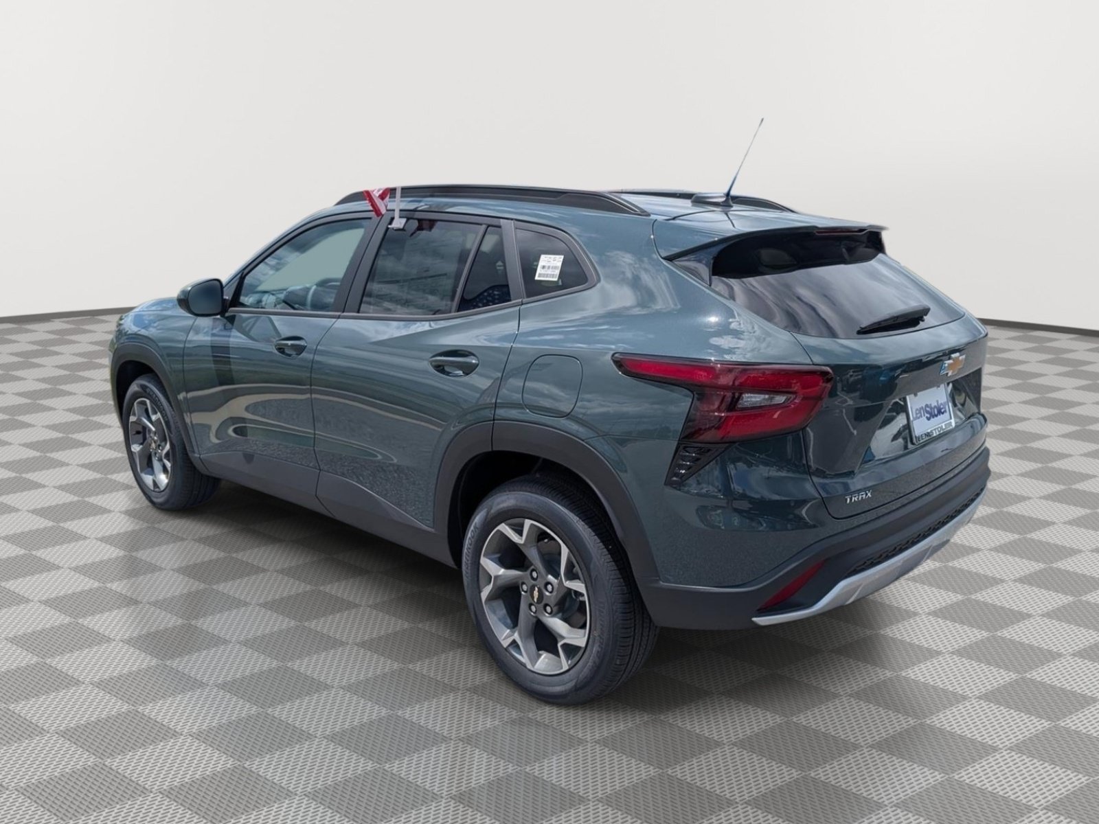 New 2026 Chevrolet Trax LT w/ LT Convenience Package FWD image 2