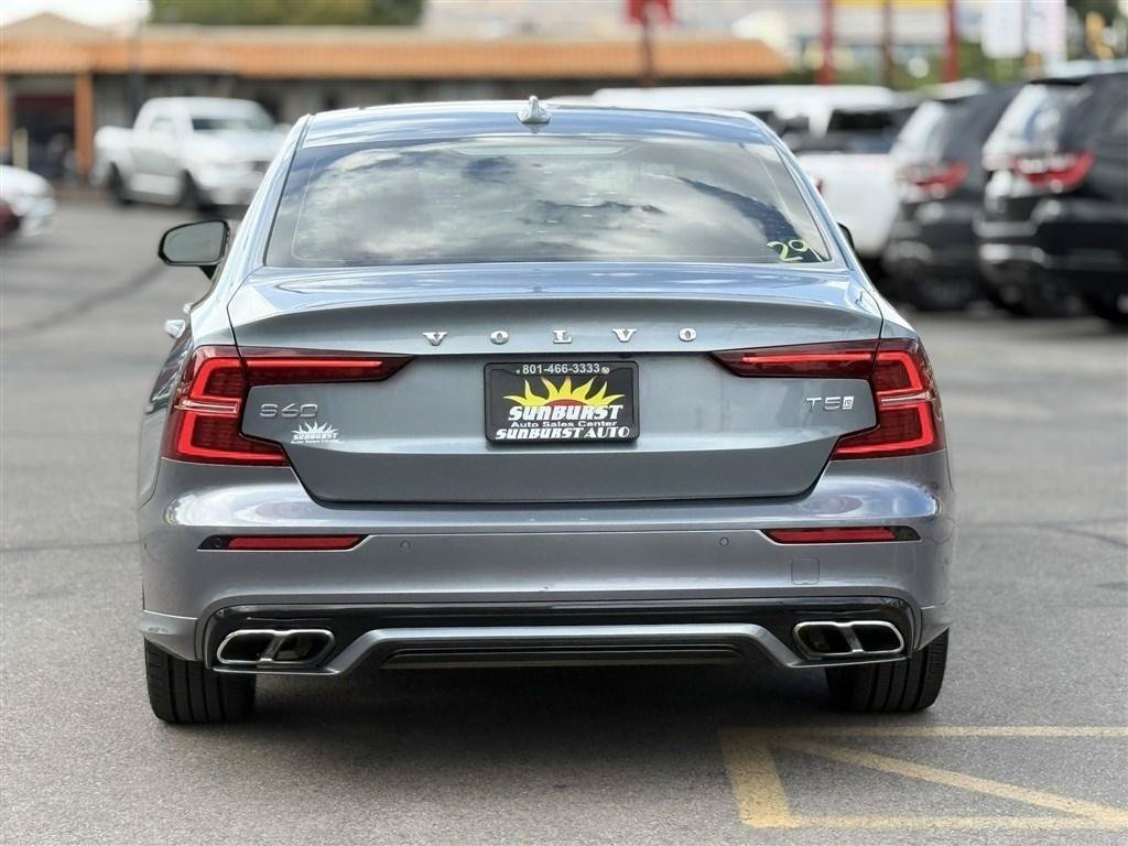 Used 2019 Volvo S60 T5 R-Design FWD image 6