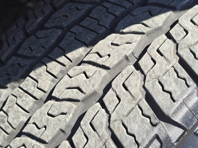 Used 2024 Chevrolet Colorado Trail Boss w/ Advanced Trailering Package image 23