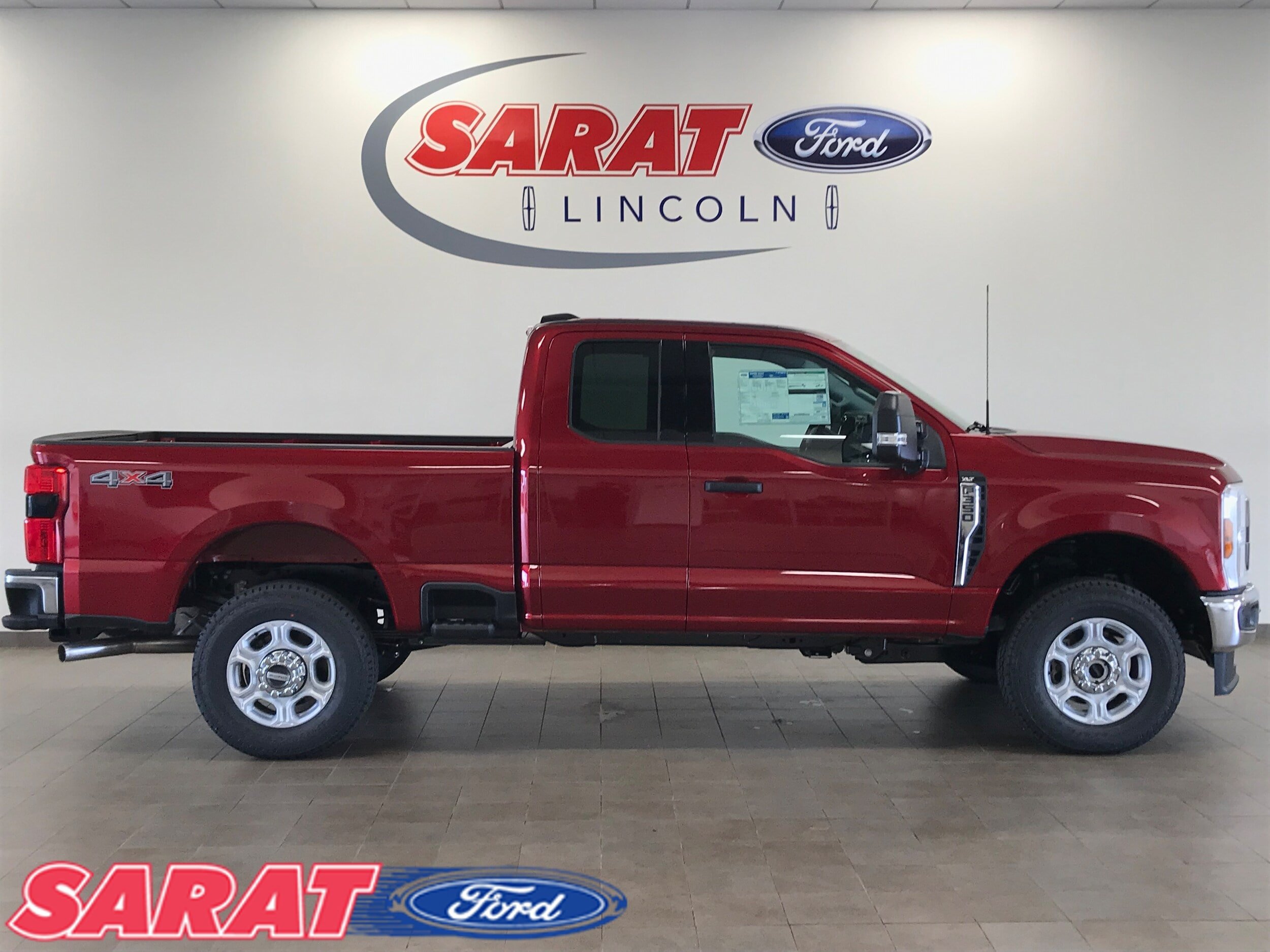 New 2027 Ford F350 XLT w/ 360-Degree Camera Package
