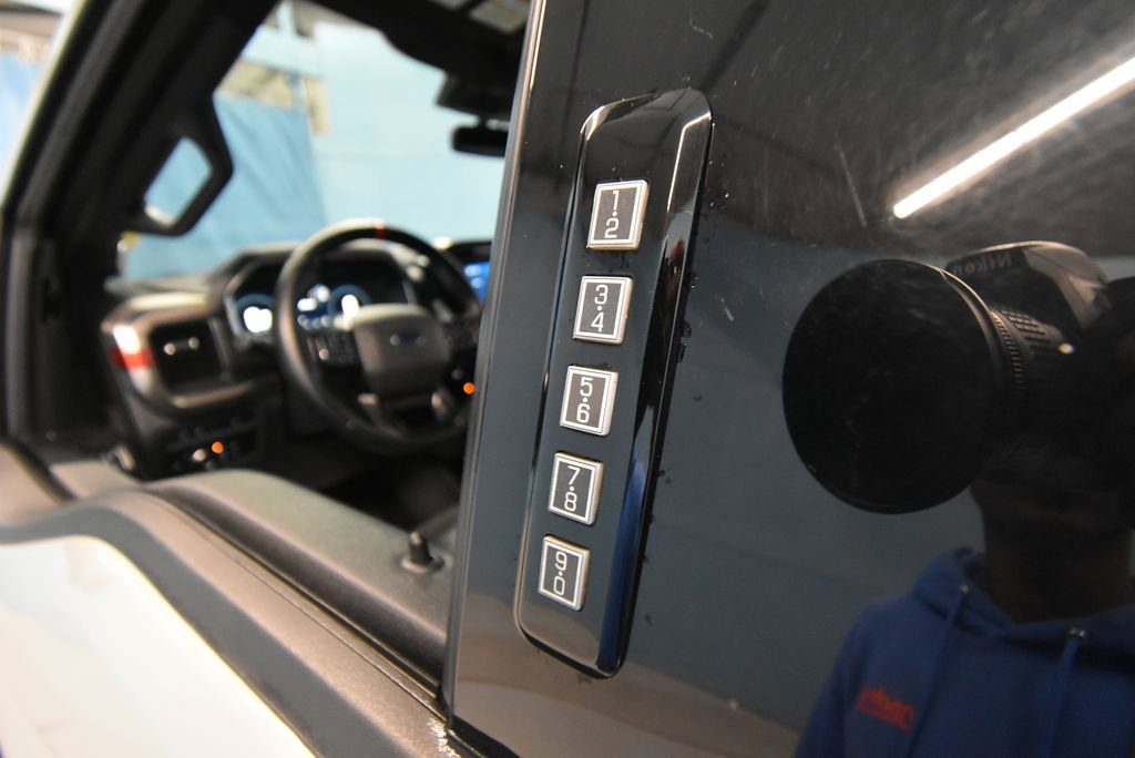 Used 2023 Ford F150 Raptor image 4
