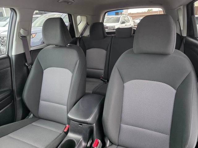 Used 2025 Kia Soul LX w/ LX Technology Package FWD image 29