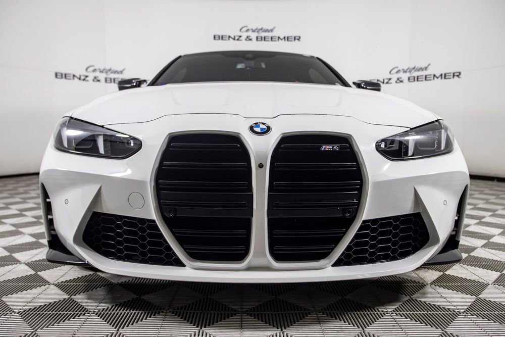 Used 2025 BMW M4 Coupe w/ Executive Package image 7