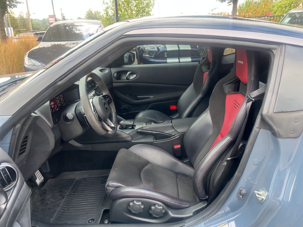 Used 2024 Nissan Z NISMO w/ Floor Mat Package RWD image 27