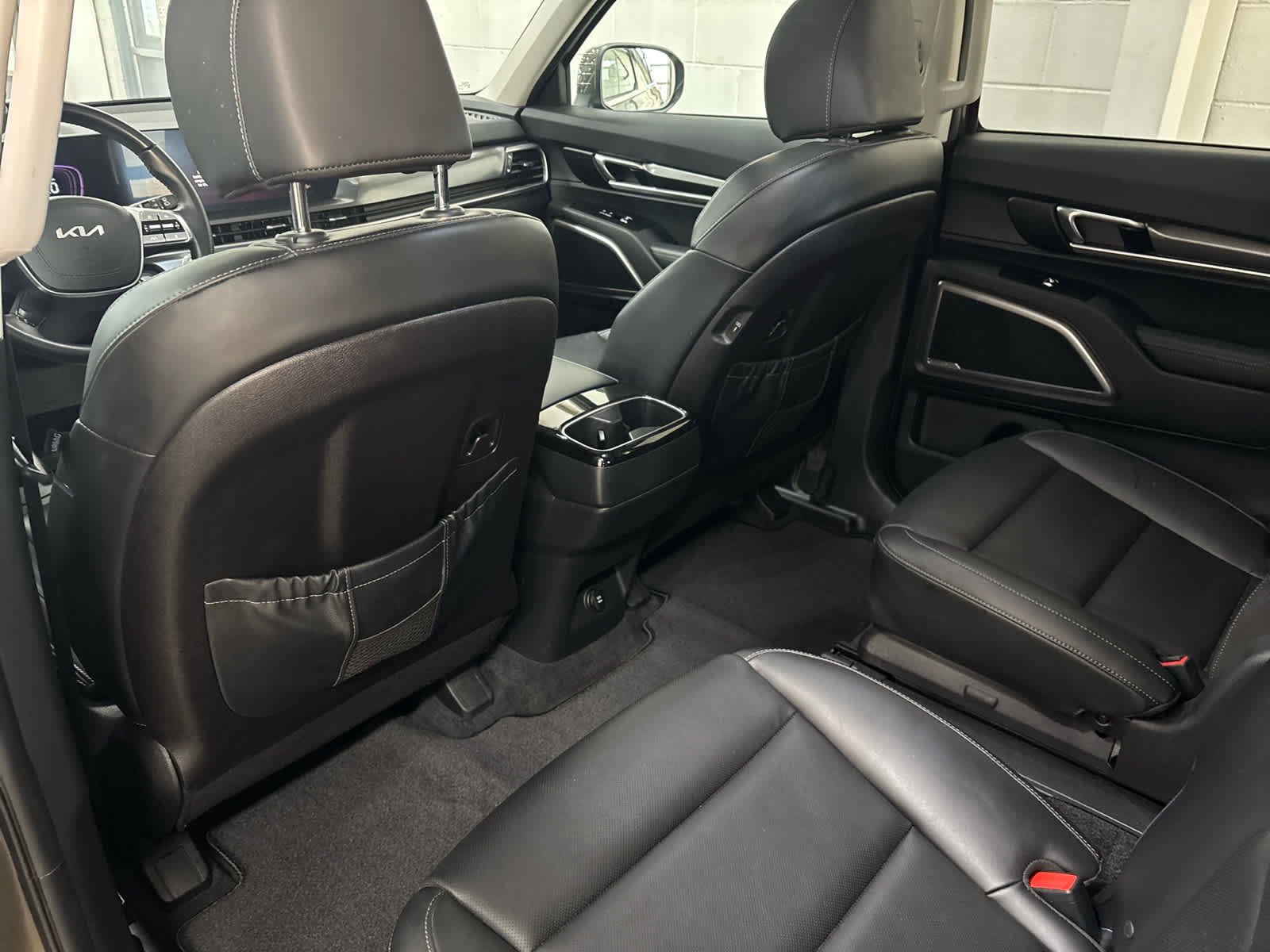 Used 2025 Kia Telluride S image 39