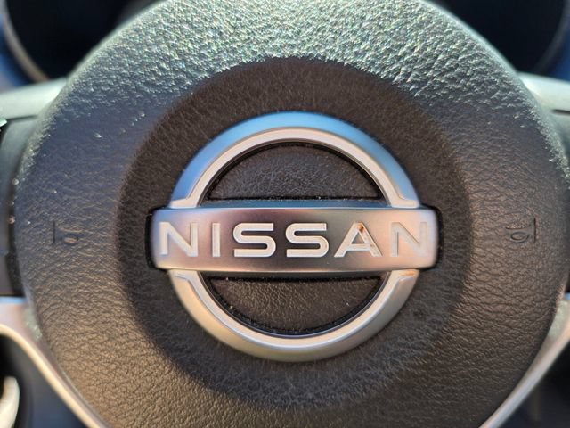 Used 2023 Nissan Versa SV FWD image 32