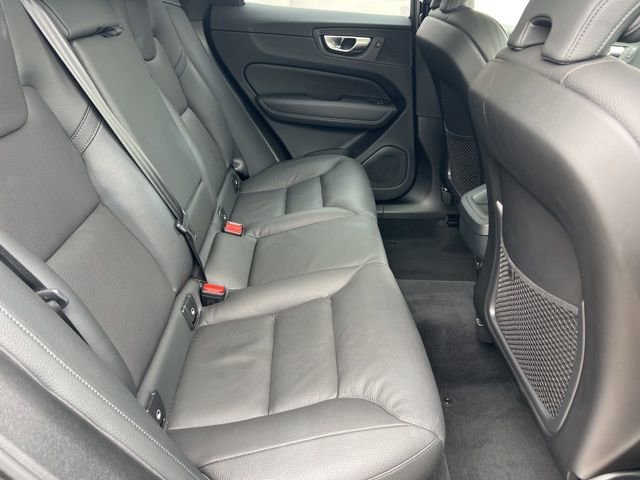 Certified 2025 Volvo XC60 B5 Plus image 19