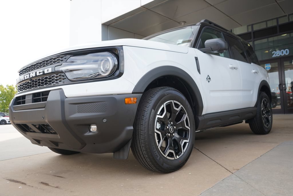 New 2026 Ford Bronco Sport Outer Banks w/ Outer Banks Tech Package+ AWD/4WD image 5