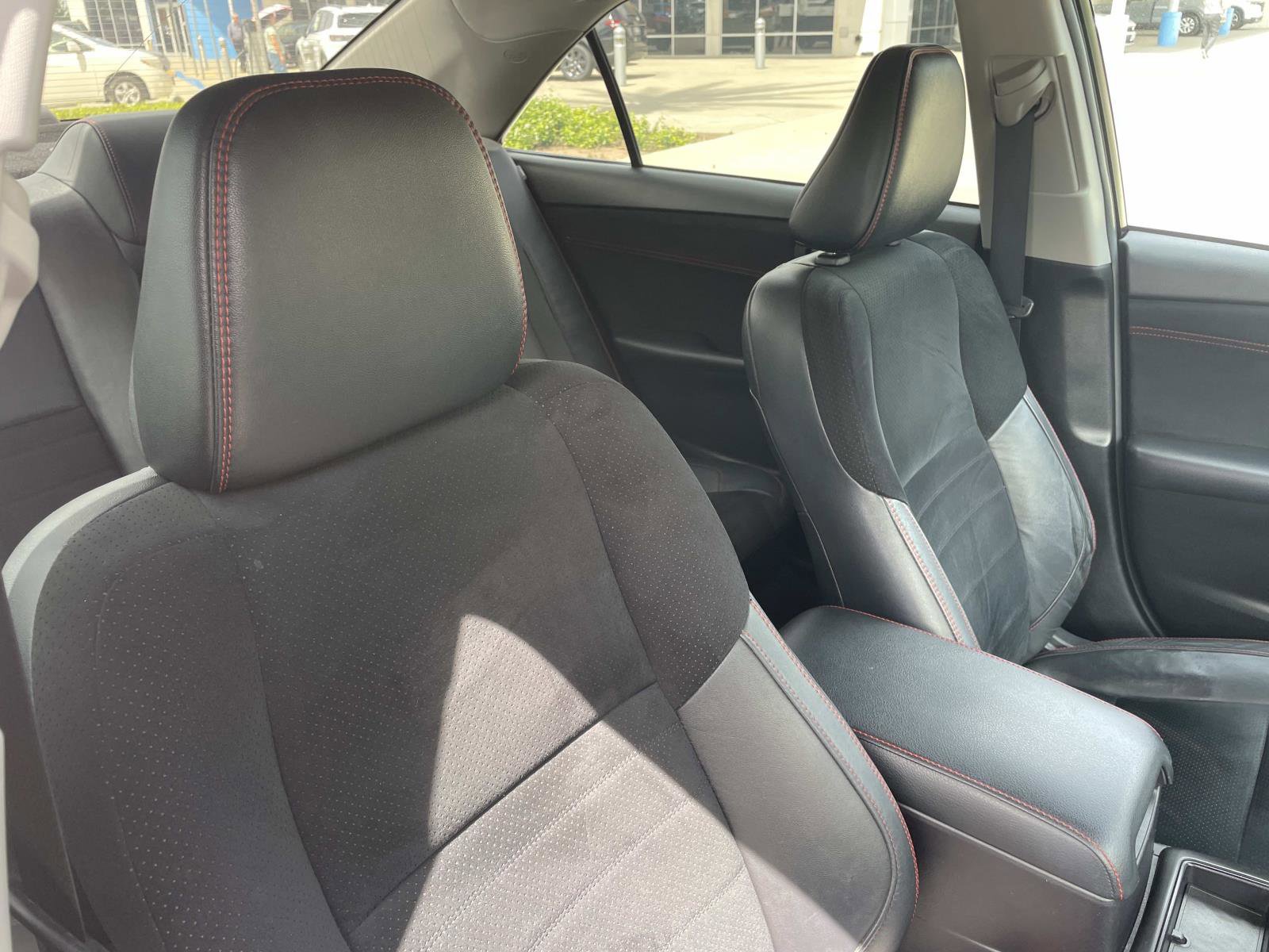 Used 2017 Toyota Camry XSE w/ Moonroof Package FWD image 21