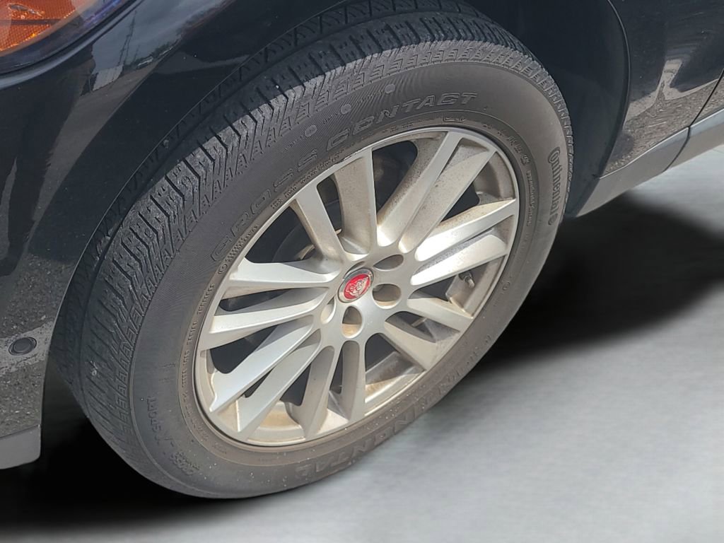 Used 2020 Jaguar F-PACE Prestige image 35