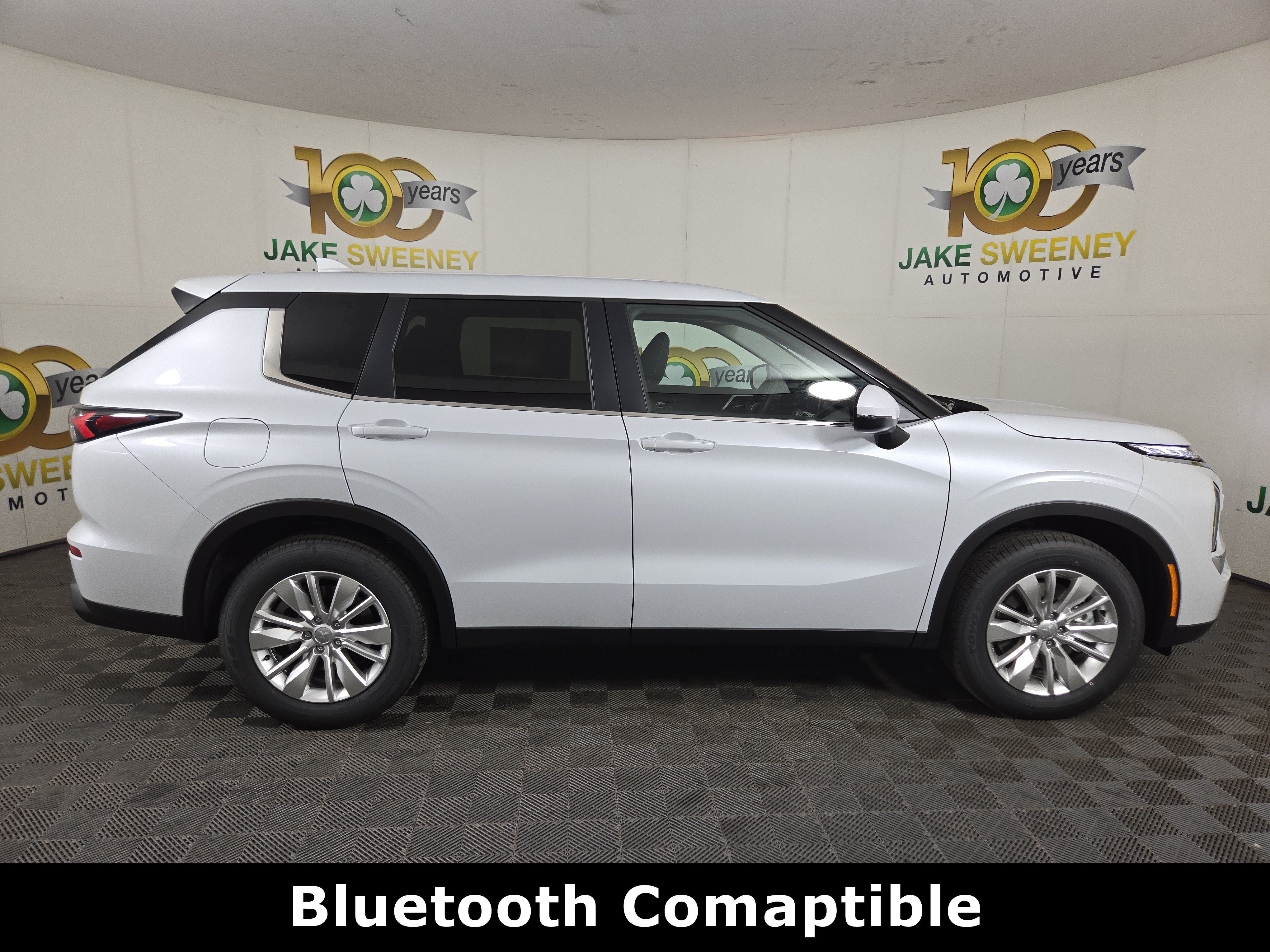 New 2026 Mitsubishi Outlander ES AWD/4WD image 8