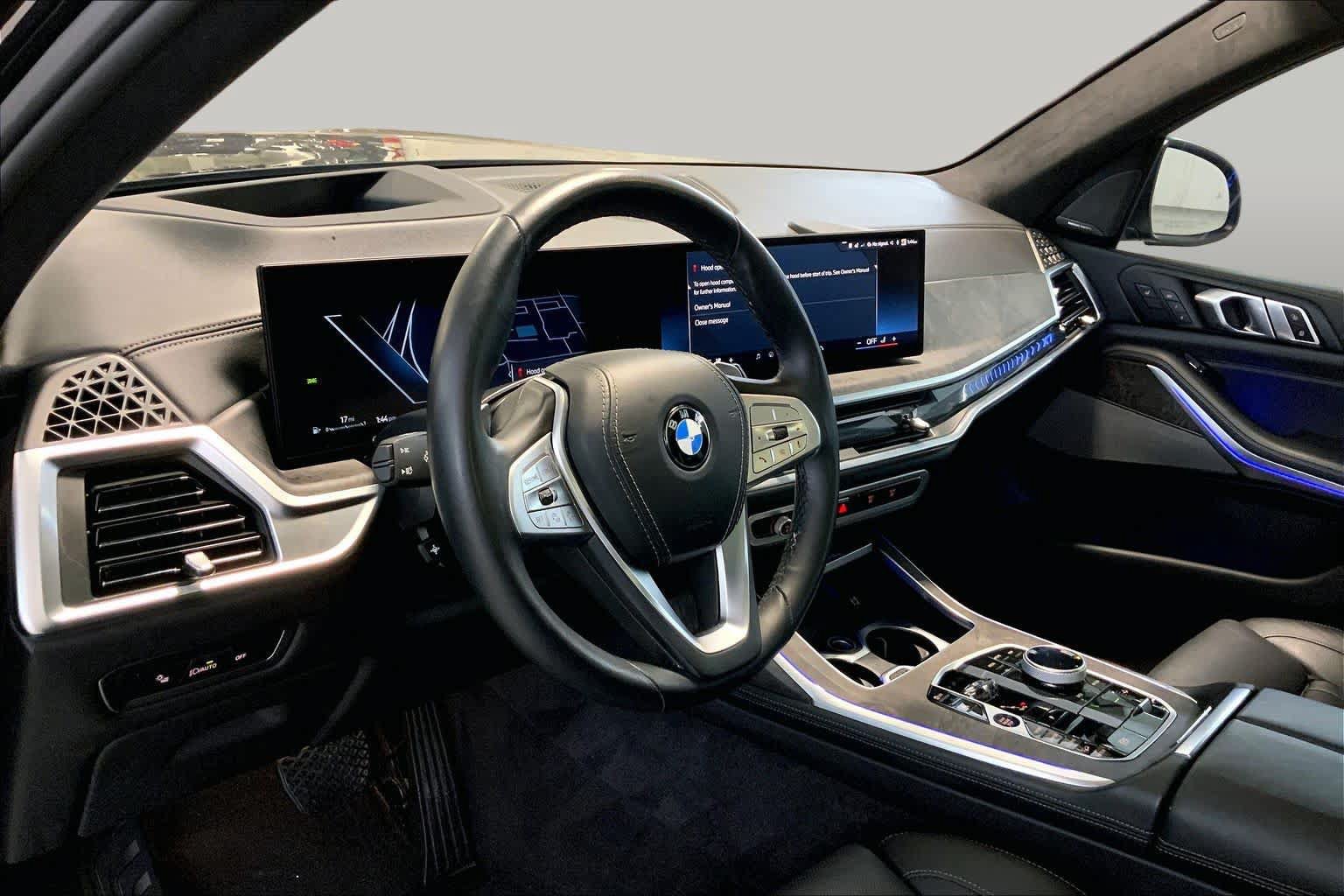 Used 2025 BMW X7 xDrive40i w/ Executive Package AWD/4WD image 17