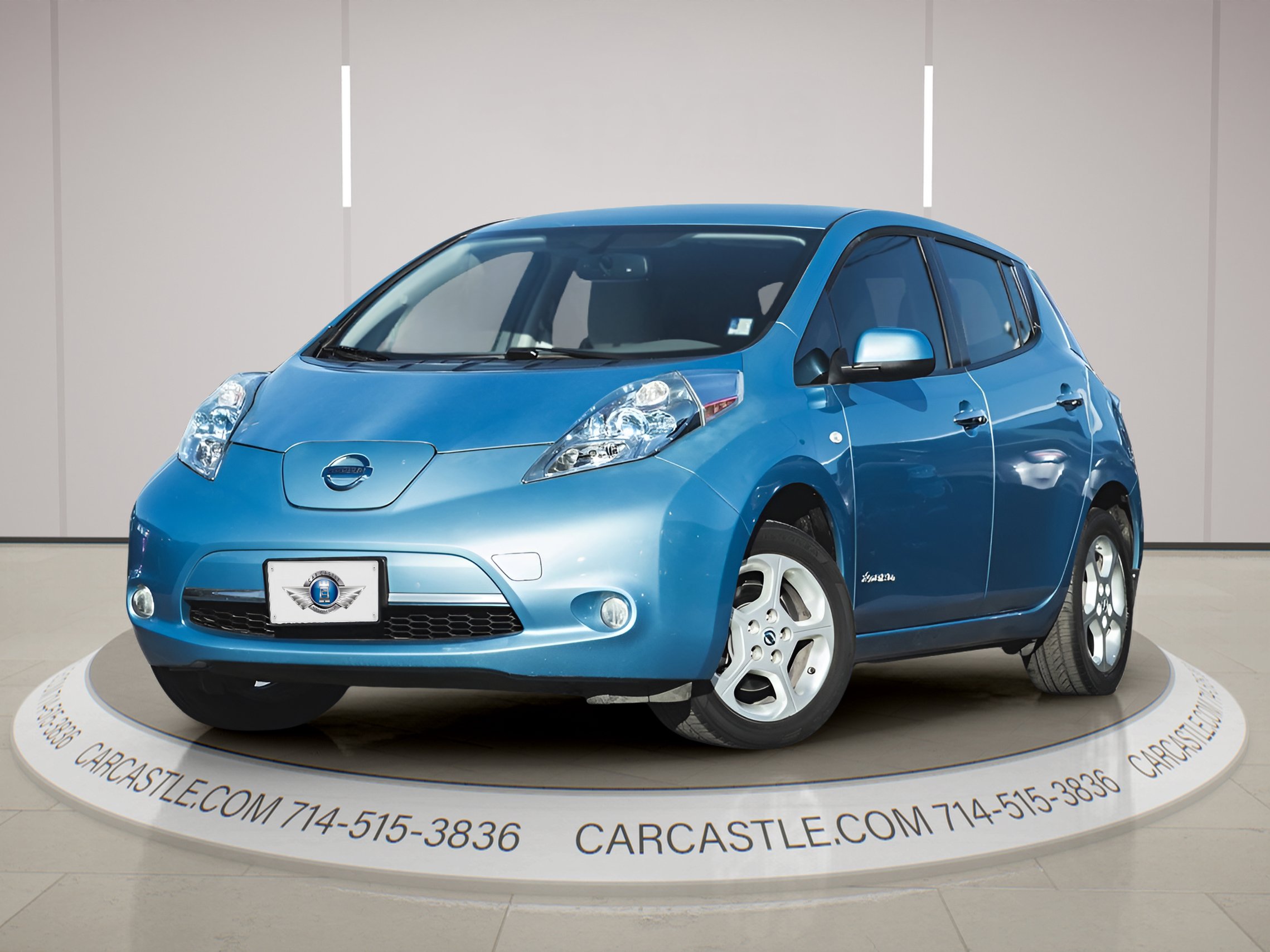 Used 2011 Nissan Leaf SL FWD image 1