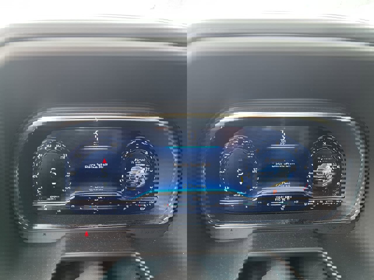 Used 2024 Chevrolet Suburban Z71 w/ Luxury Package image 11