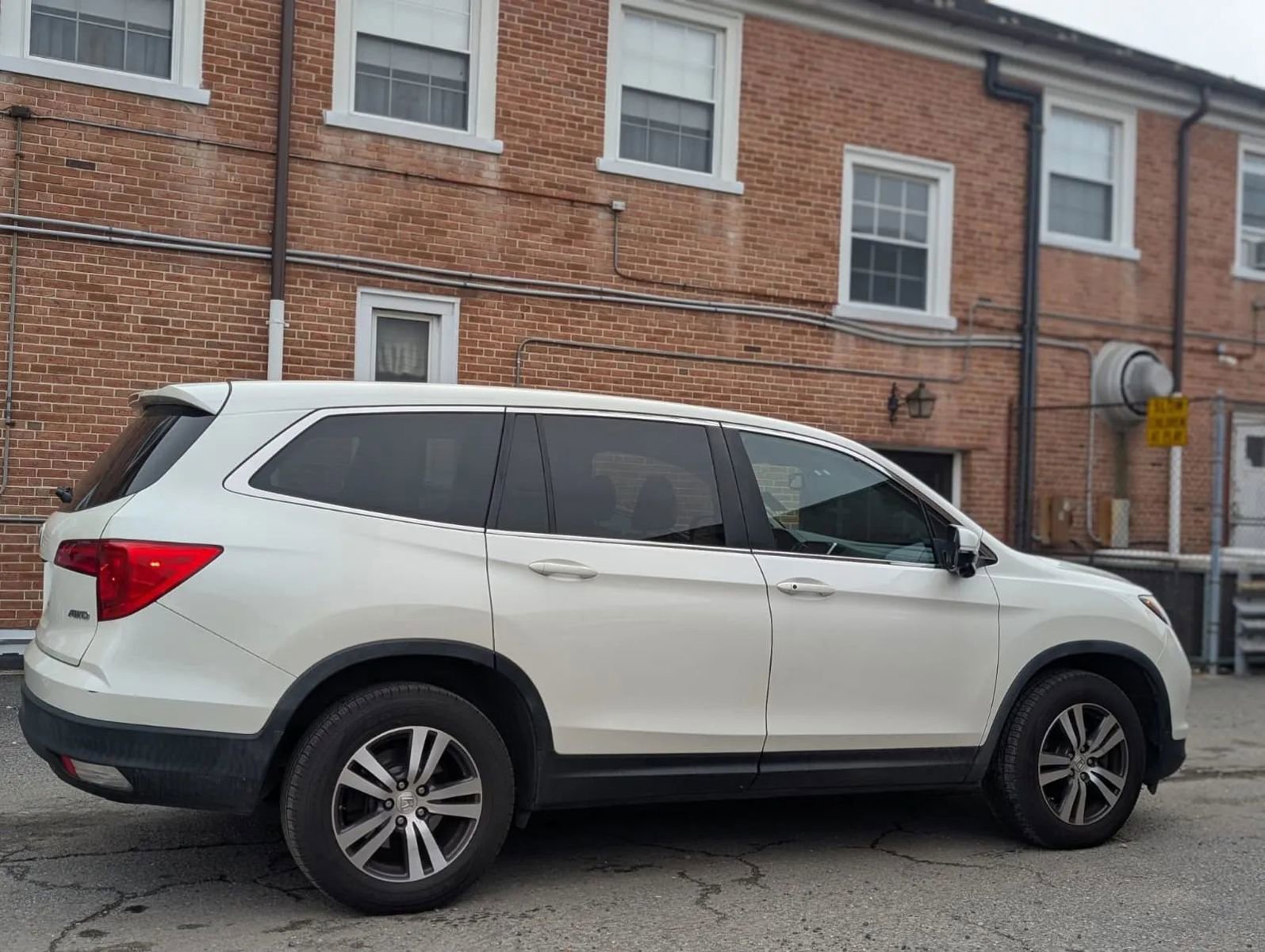 Used 2018 Honda Pilot EX-L image 6