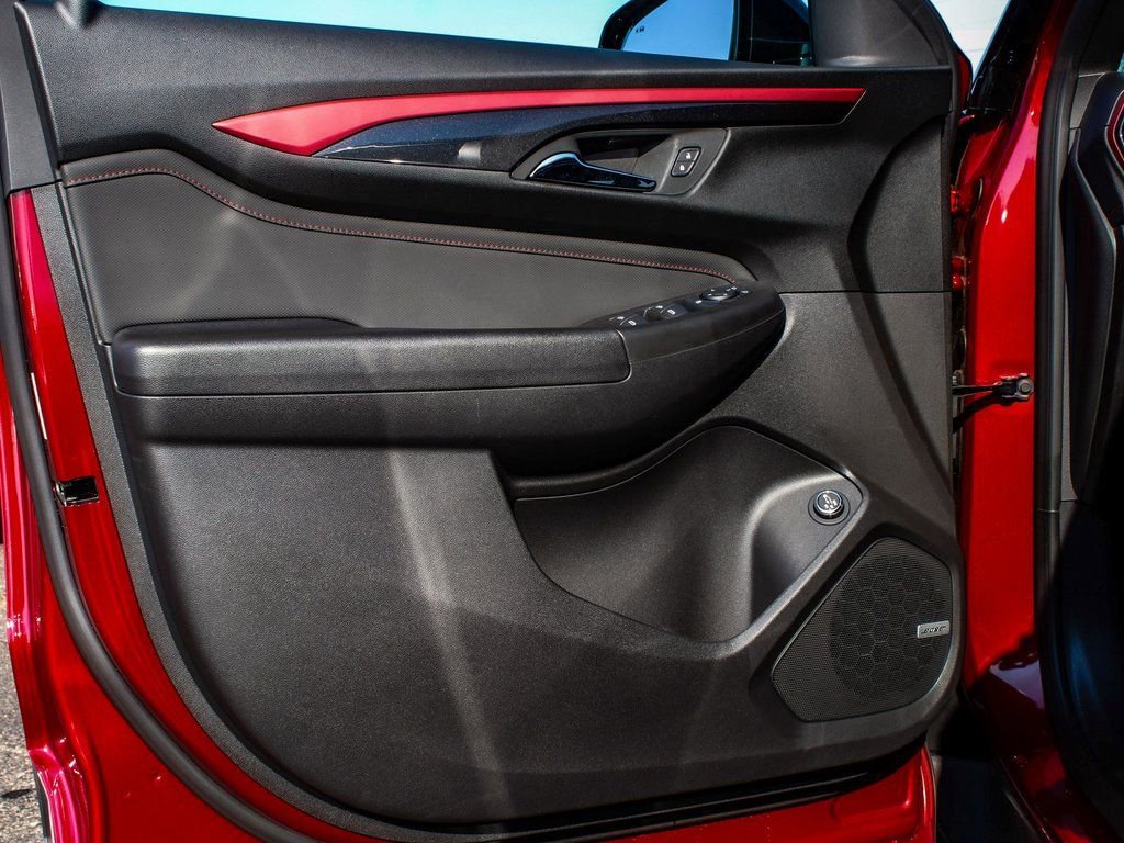 Used 2025 Chevrolet TrailBlazer RS w/ Convenience Package image 8