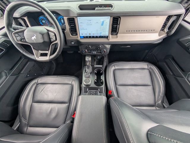Used 2025 Ford Bronco Outer Banks image 11