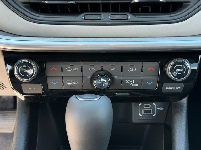 New 2026 Jeep Compass Limited AWD/4WD image 17