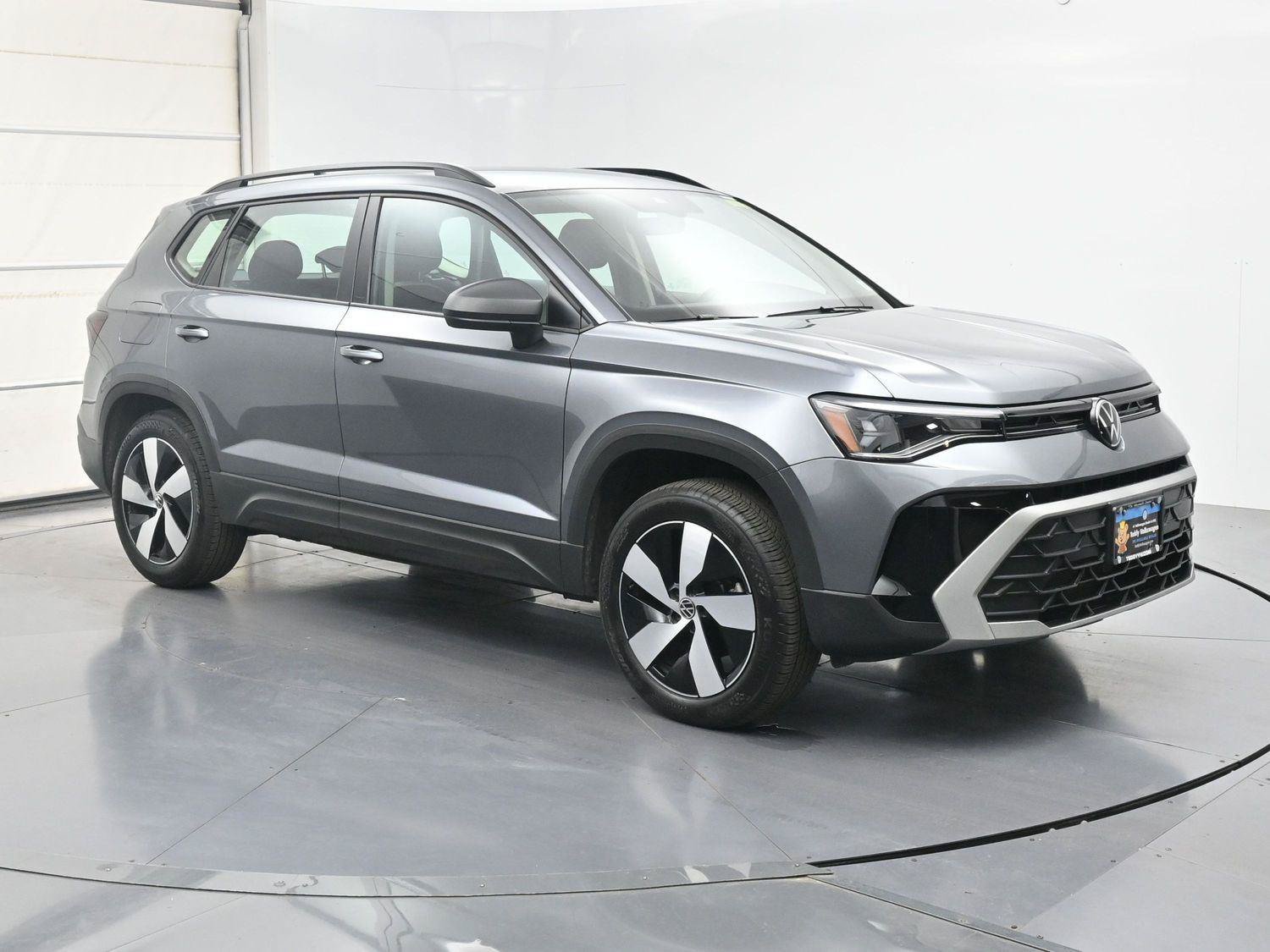 Certified 2025 Volkswagen Taos S AWD/4WD image 27